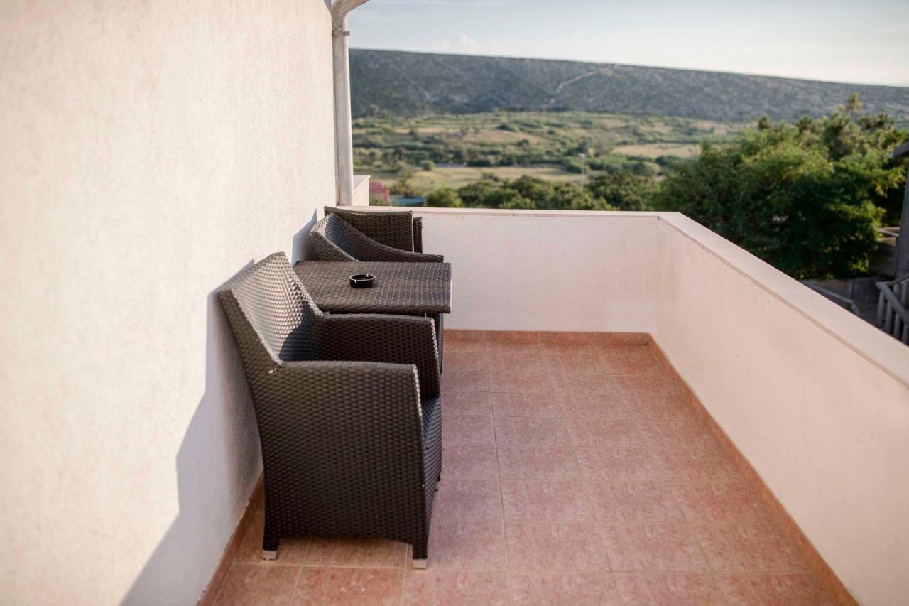 Guesthouse Sime Kolan Exterior photo